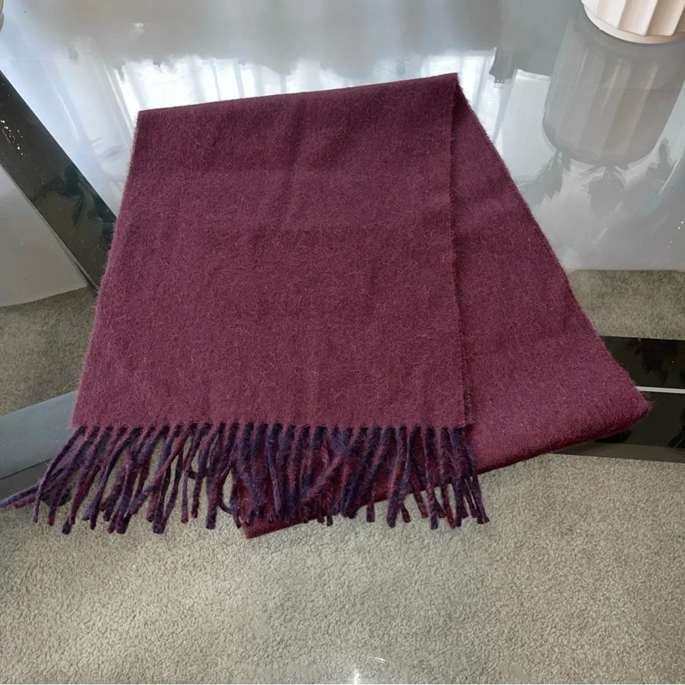 Tumi 100% Baby Alpaca Scarf Double Sided Burgundy Purple Fringe Unisex‎